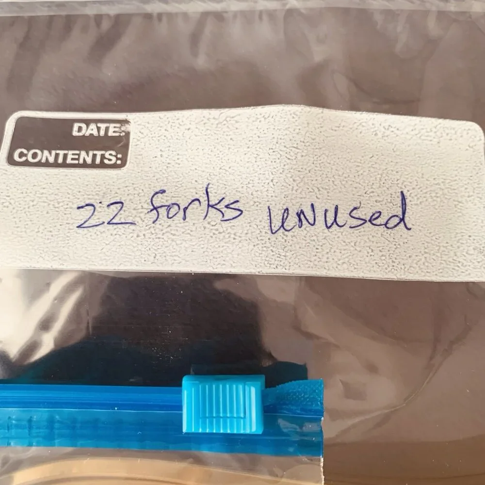 Golden‎ Plastic Knives, Forks, Spoons Heavyweight Weddings Parties Unused
